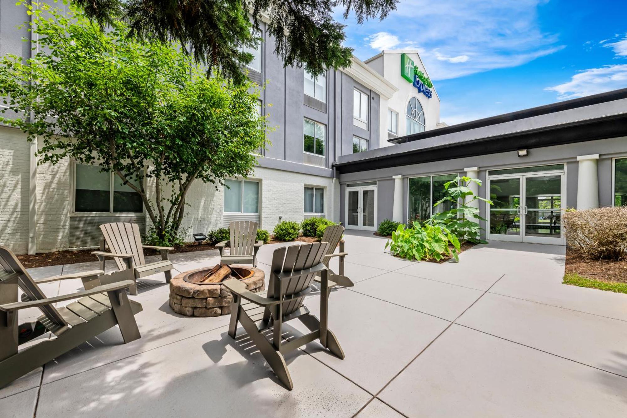 Holiday Inn Express & Suites Sylva / Dillsboro By Ihg Kültér fotó