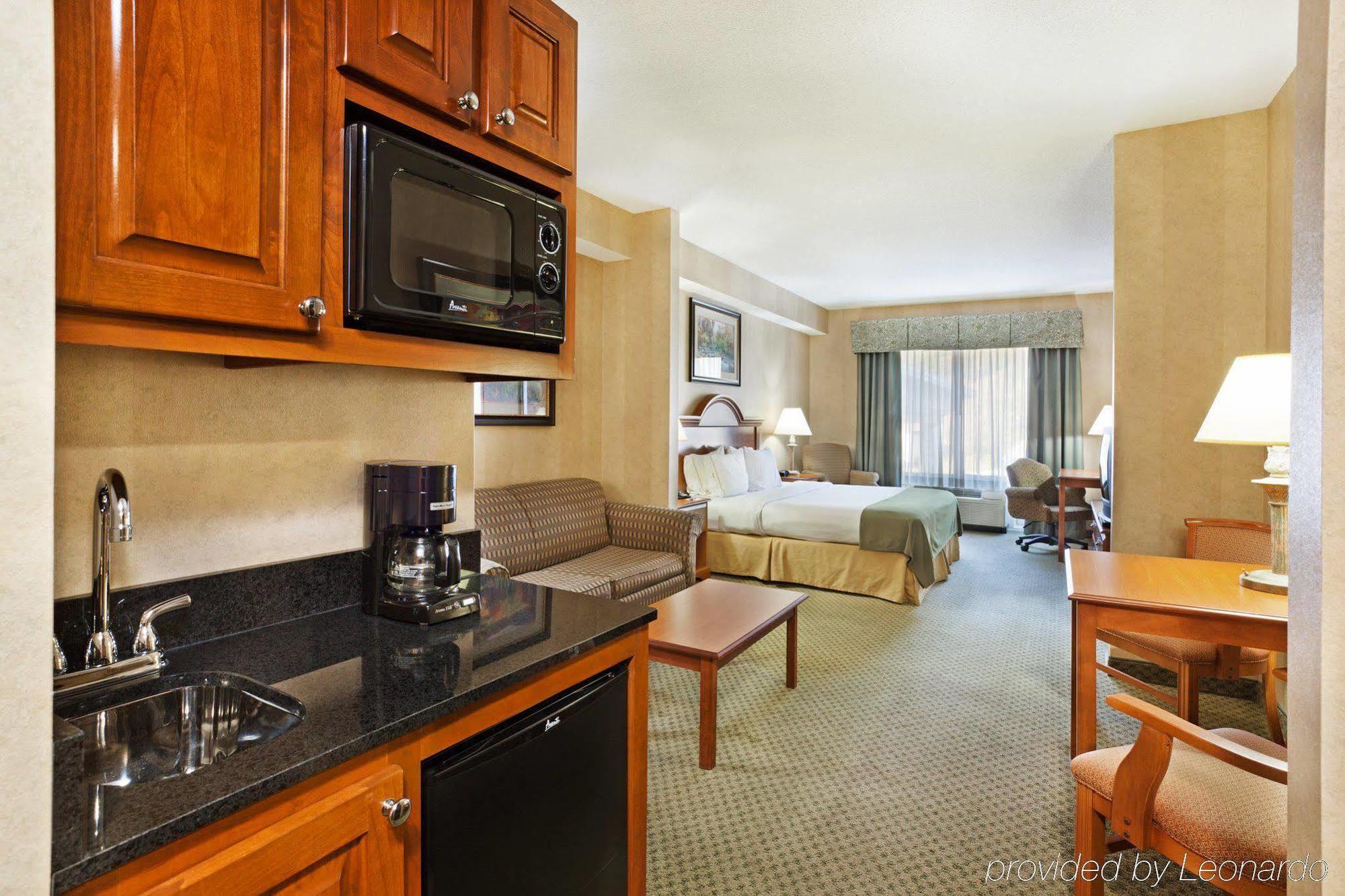 Holiday Inn Express & Suites Sylva / Dillsboro By Ihg Szoba fotó